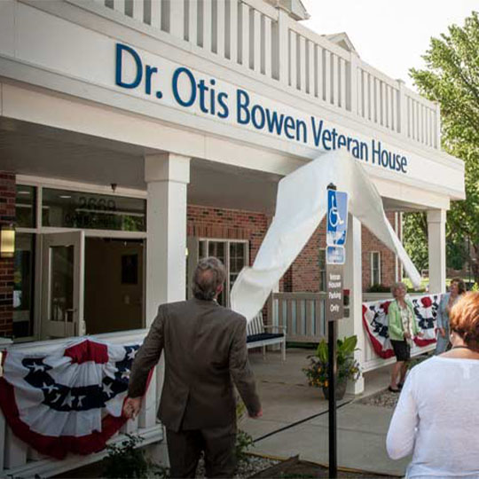 Front of Dr. Otis Bowen Veteran House with people